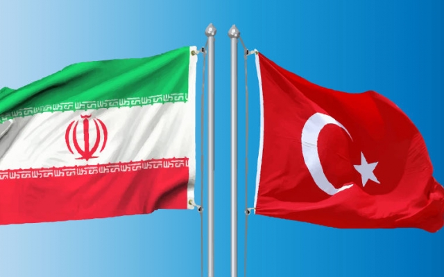 متون فارسی رو به ترکی استانبولی ترجمه کنم.
