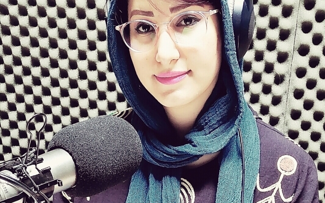 گویندگی پادکست و کتاب صوتی و دوبله انجام بدم