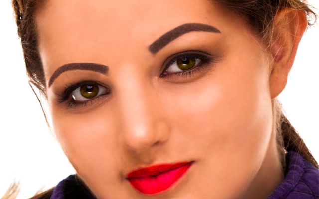 عکس های قدیمی شما را ترمیم و رنگی  و عکسای شما را روتوش کنم