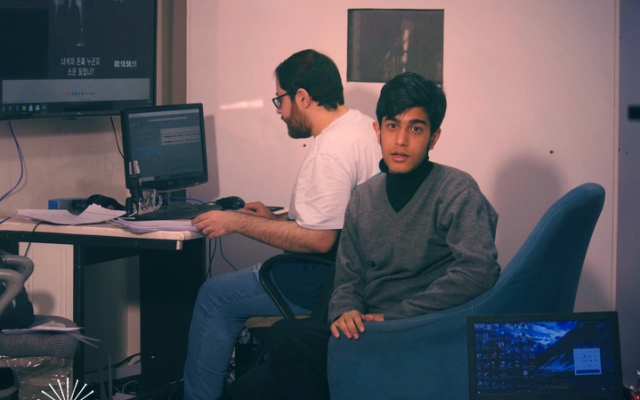 متن دلخواه شماه رو با صدایی خاص و فانتزی بخونم