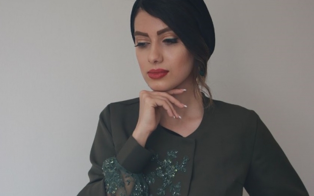 ادیت عکسهاتونو  انجام بدم، بالای 200 نمونه کار موفق هم دارم.