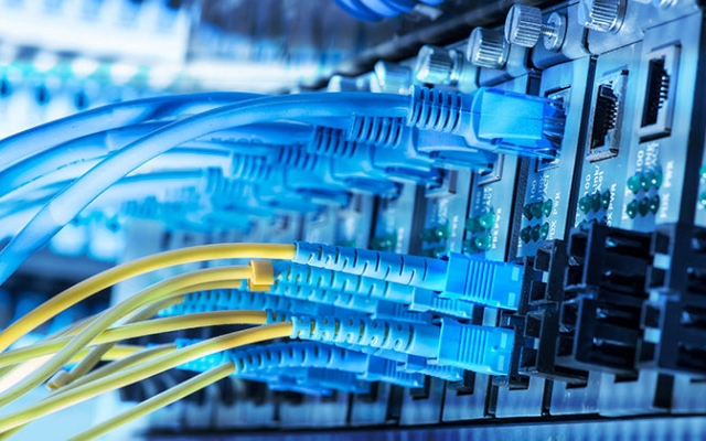 به شما مفاهیم شبکه های کامپیوتری، نتورک پلاس و packet Tracer یاد بدم