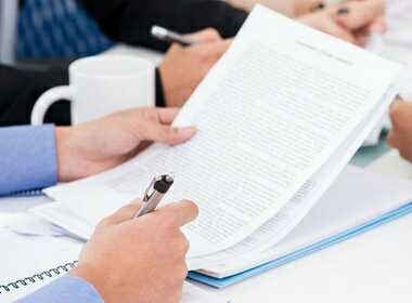 تنظیم قرارداد های مبایعه نامه ، اجاره نامه ، صلح . مشارکت در ساخت و... انجام بدم