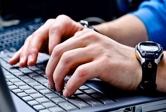 تایپ فایل های فارسی شما را سریع و دقیق انجام دهم