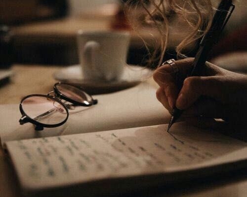 متون فارسی، انگلیسی، ترکیبی، فرمول و نمودار شما رو تایپ کنم.
