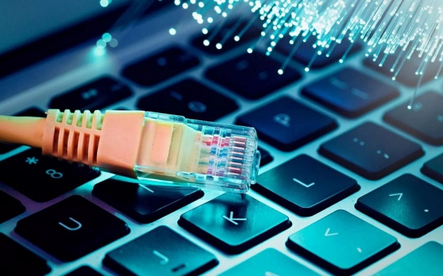برنامه نویسی اندروید انجام بدم
