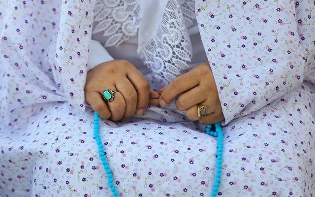 نماز قضا برای اموات شما و روضه ایمه اطهار در خانه ام برگزار کنم.صلوات و ادعیه