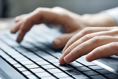 کارهای تایپی با دقت فراوان انجام بدم