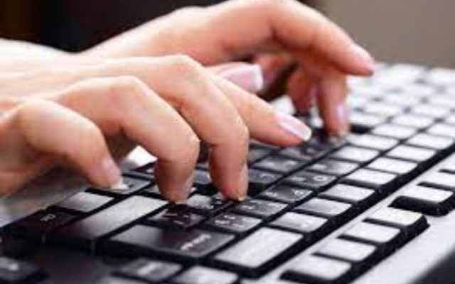 تایپ متن های فارسی از روی عکس انجام بدم
