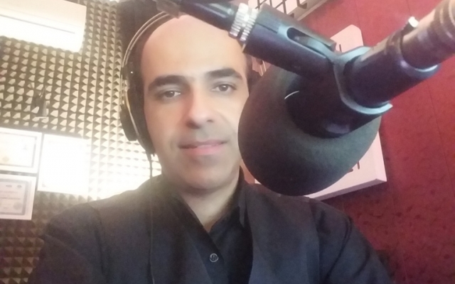 در زمینه تولید کتاب صوتی؛ گویندگی ویدئو آموزشی؛ تلفن گویا و.. در خدمتتون باشم