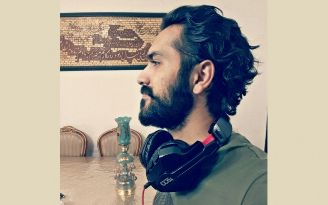 برای شما گویندگی, دوبله و دکلمه «به سبک خاص خودم» انجام بدم.