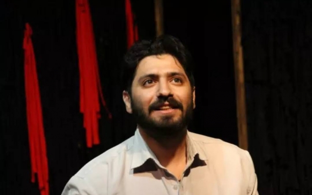 متن و داستان و تبلیغات شما عزیزان را واضح و رسا با صدایی دلنشین گویندگی کنم