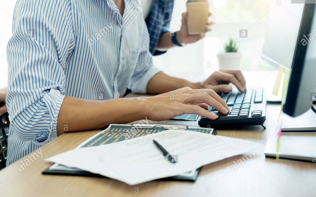 متن دست نویس، عکس، اسکن یا PDF شما را سریع با دقت بسیار بالا تایپ کنم
