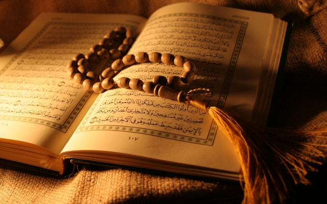 ختم قرآن، جزء خوانی، صلوات و ادعیه برای اموات انجام بدم