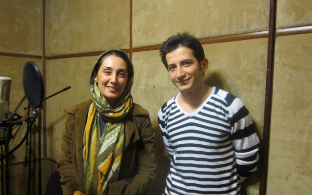 گویندگی و دوبله کنم همچنین گویندگان صدا و سیما رو براساس انتخاب شما آفیش کنم.