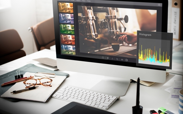 تصاویر سیاه و سفید شما رو با کیفیت بالا رنگی کنم