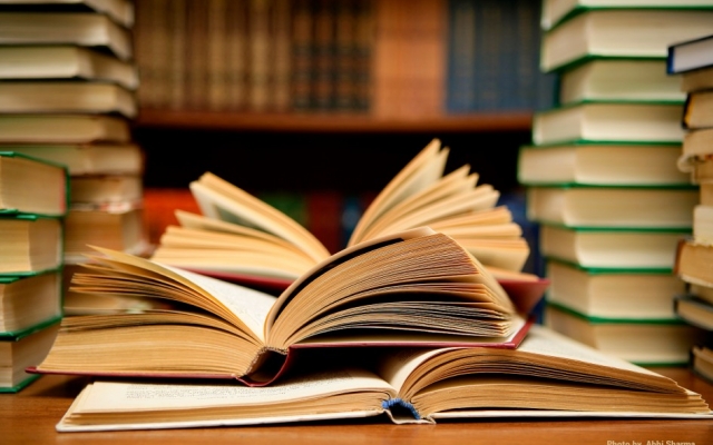 نسخهٔ الکترونیکی (PDF، ePUB و mobi) کتاب یا مقالات رو در اختیارتون بذارم!