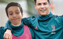 یک-عکس-یادگاری-فرزندتون-کنار-بازیکنان-معروف-فوتبال-تهیه