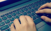 متون-مورد-دقت-سرعت-بالا-تایپ